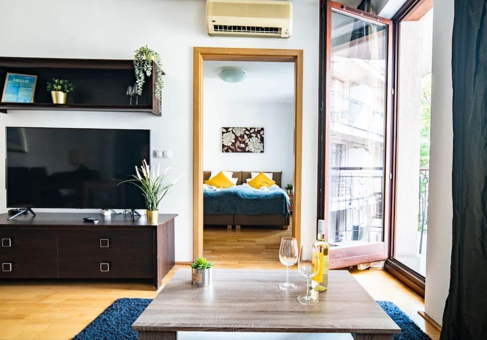 Free Parking! Soho Budapest 304, 4 Ppl, Ac, Fast Wifi, Smart Tv Dış mekan fotoğraf